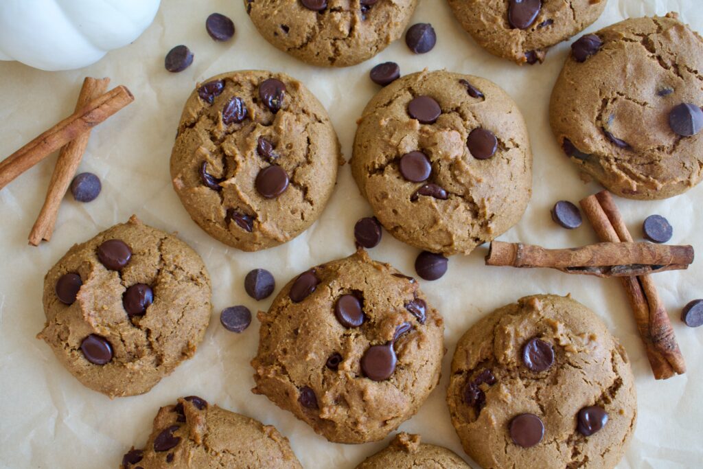 healthy gluten free chocolate chip pumpkin cookies