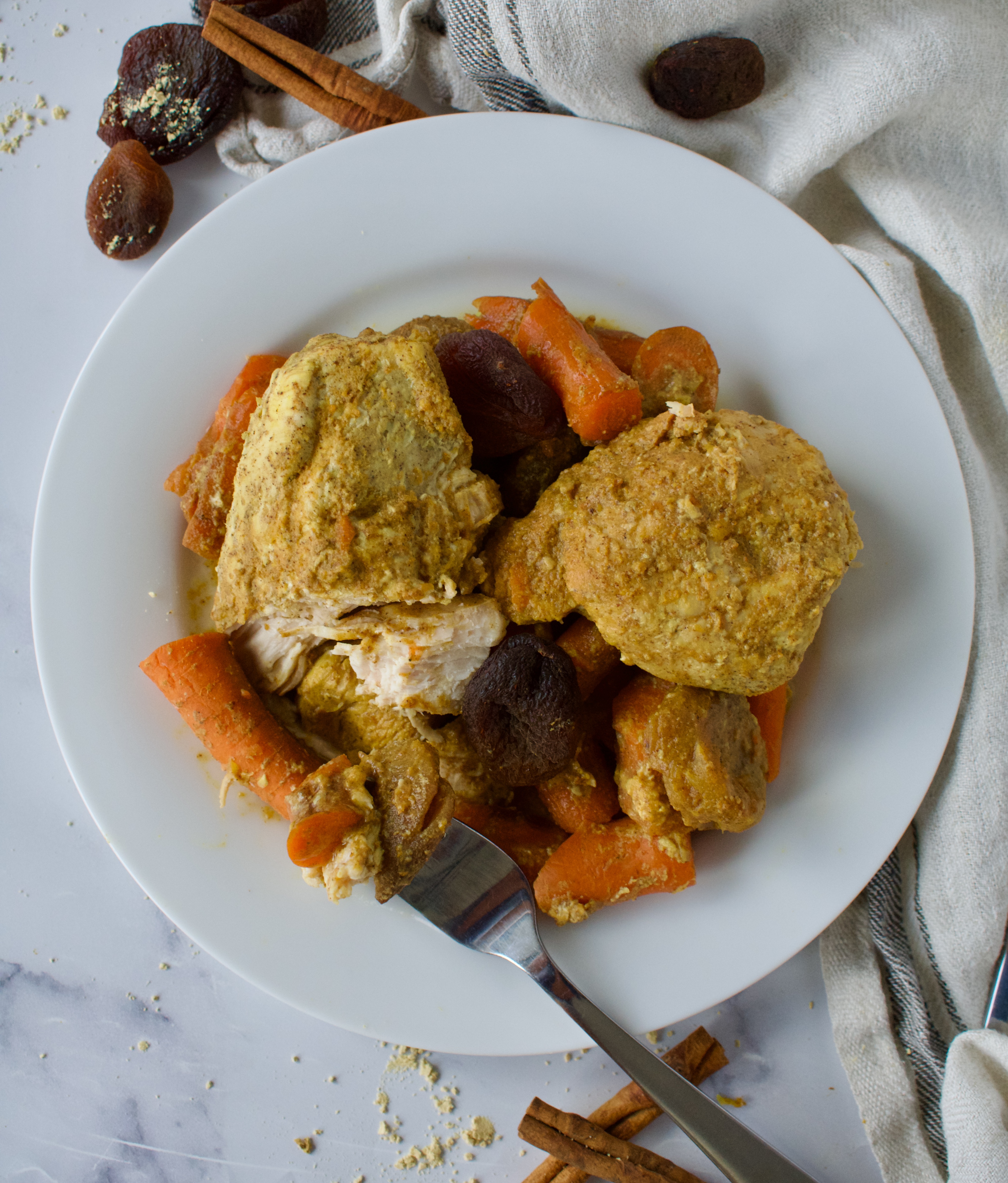 slow cooker paleo orange and apricot ginger chicken with carrots