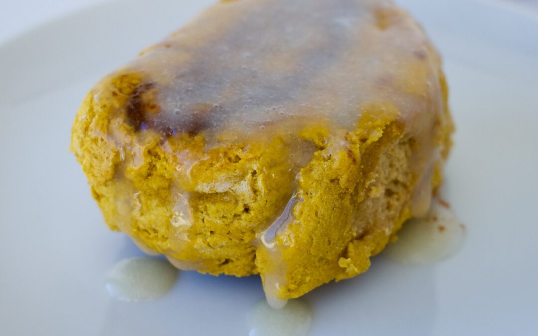 healthy gluten free pumpkin cinnamon rolls