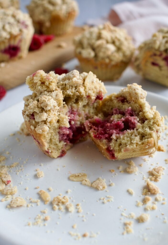 gluten free raspberry crumble muffins