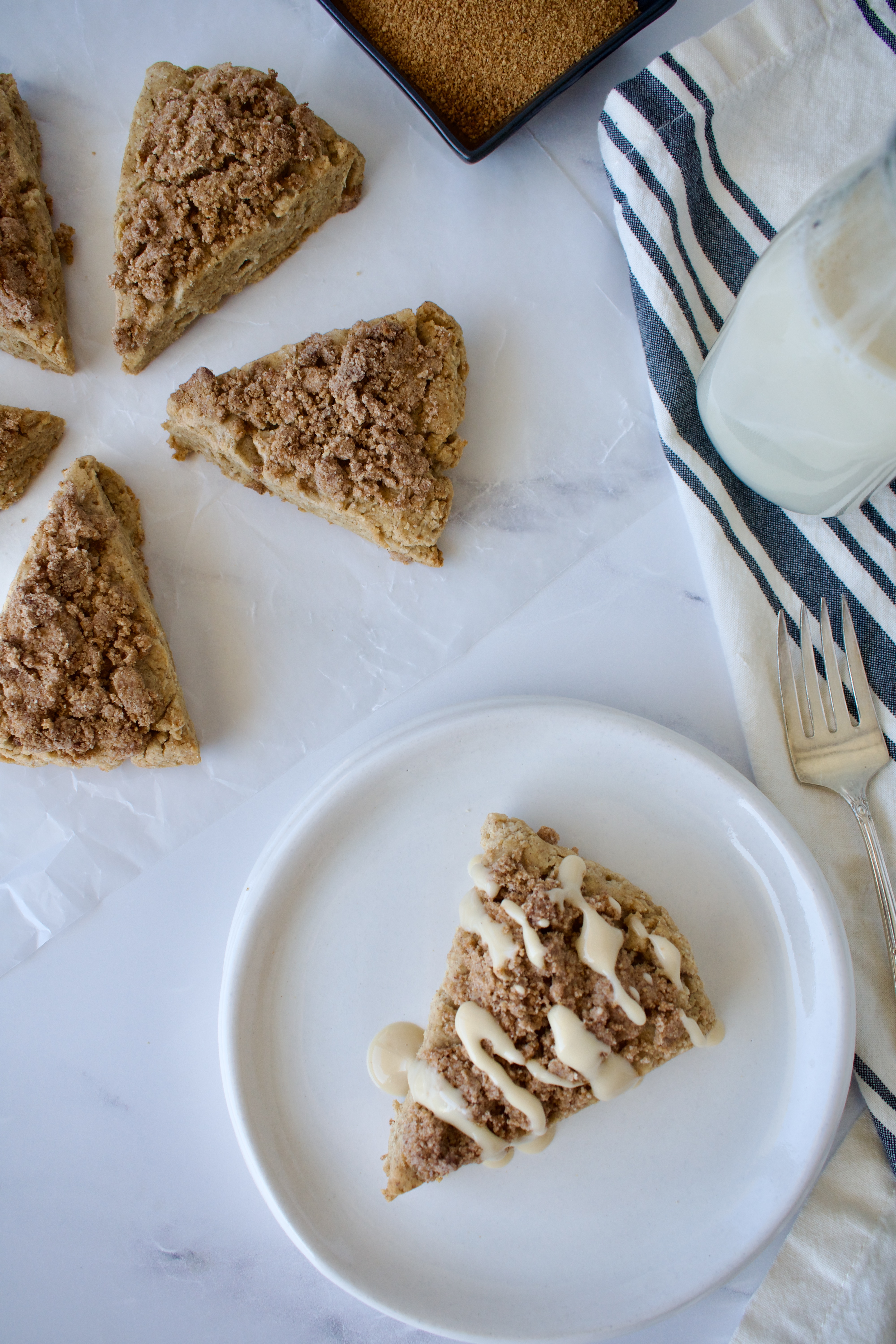 cinnamon scones