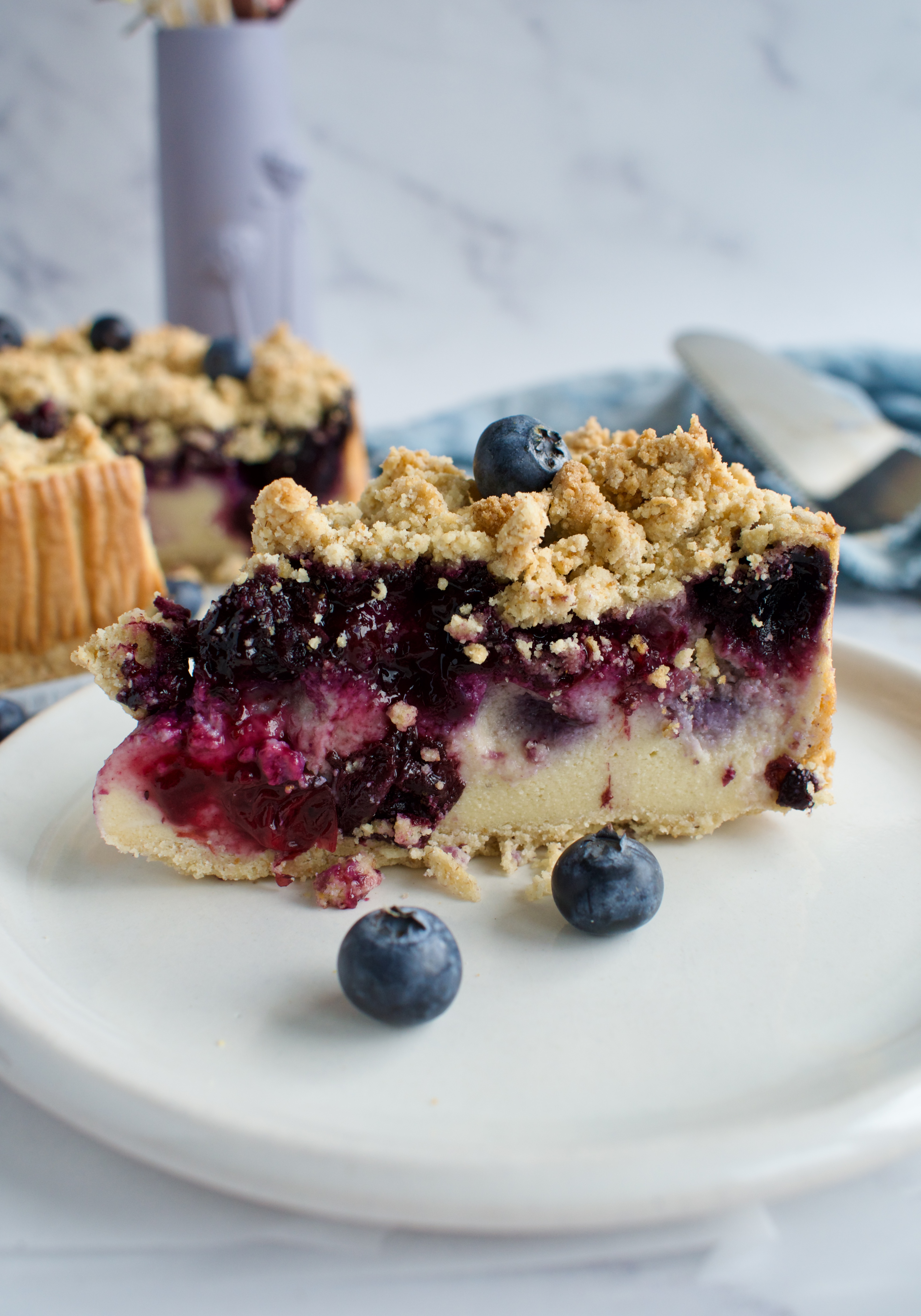 gluten free and dairy free blueberry crumble cheesecake