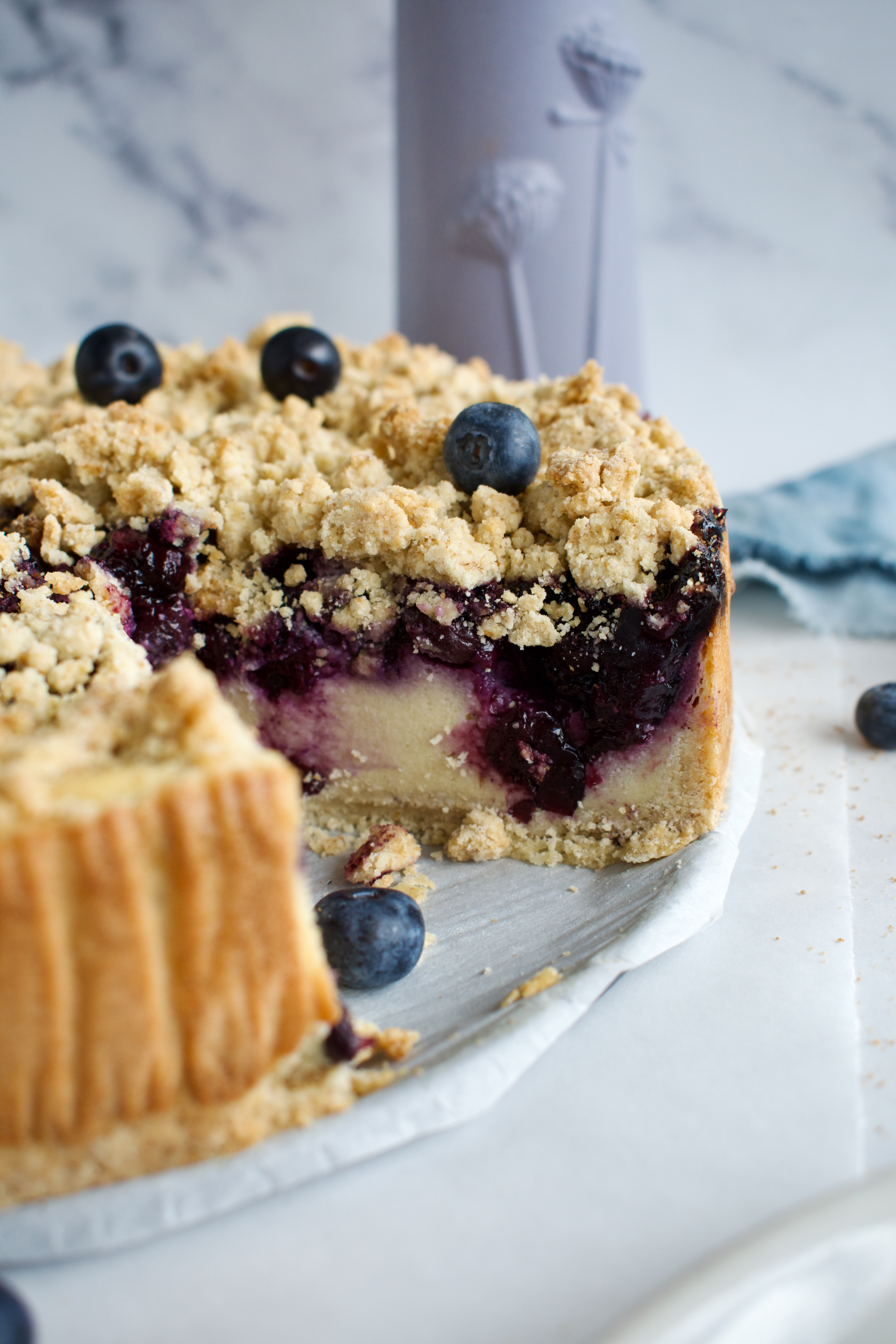 gluten free and dairy free blueberry crumble cheesecake