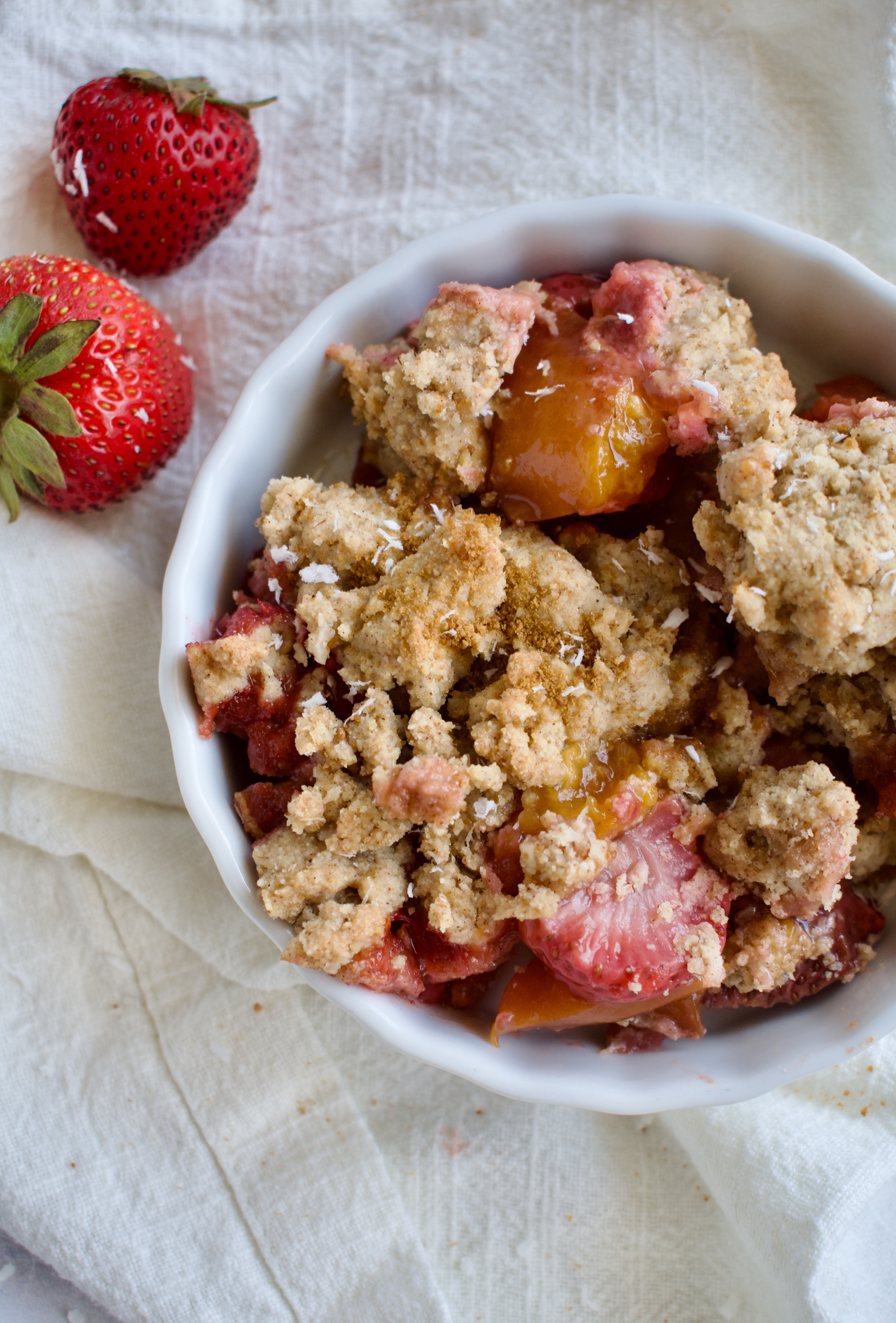 gluten free and paleo fruit crumble