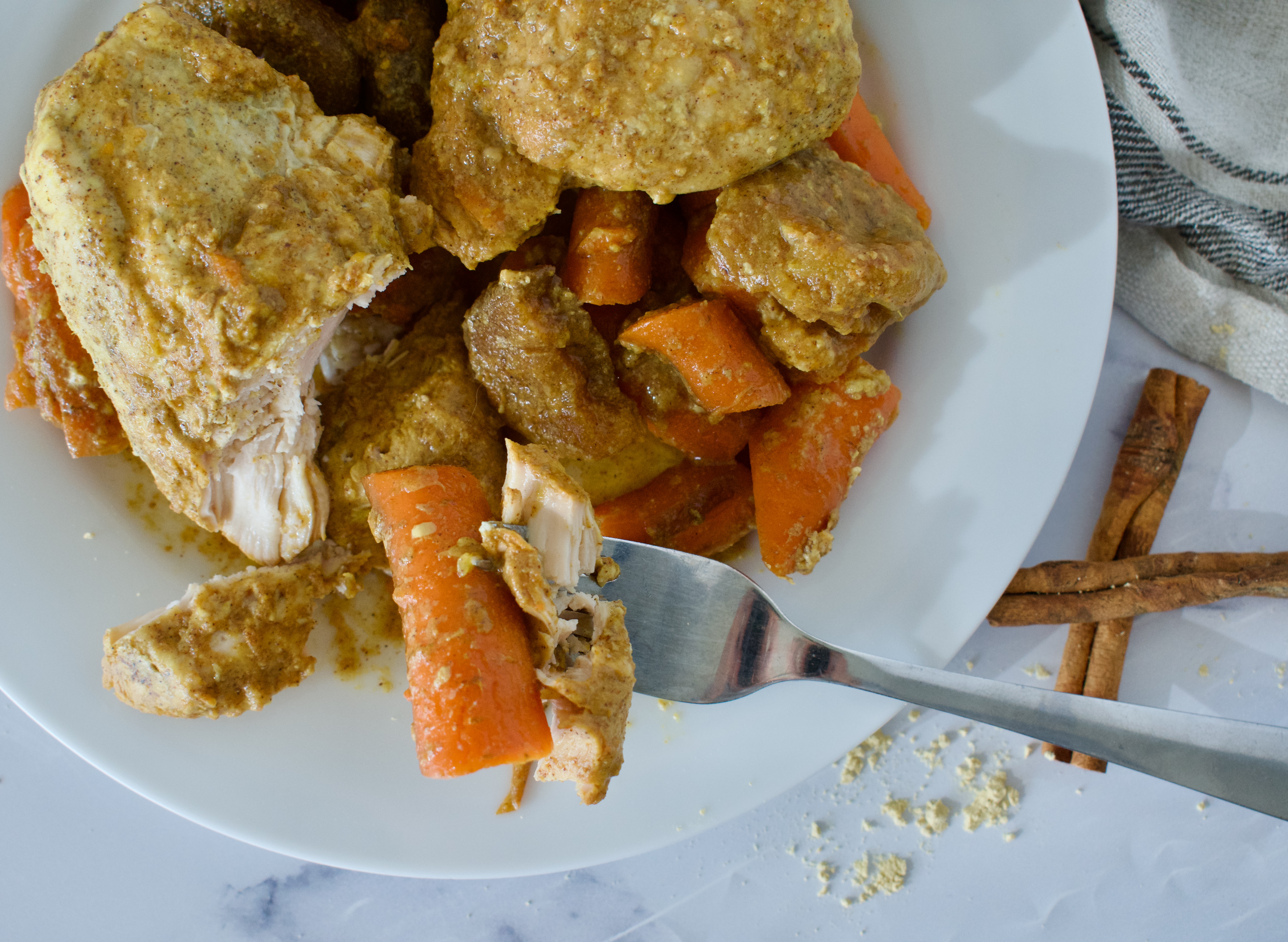 Slow Cooker Orange & Apricot Chicken with Carrots (Paleo, Gluten Free)