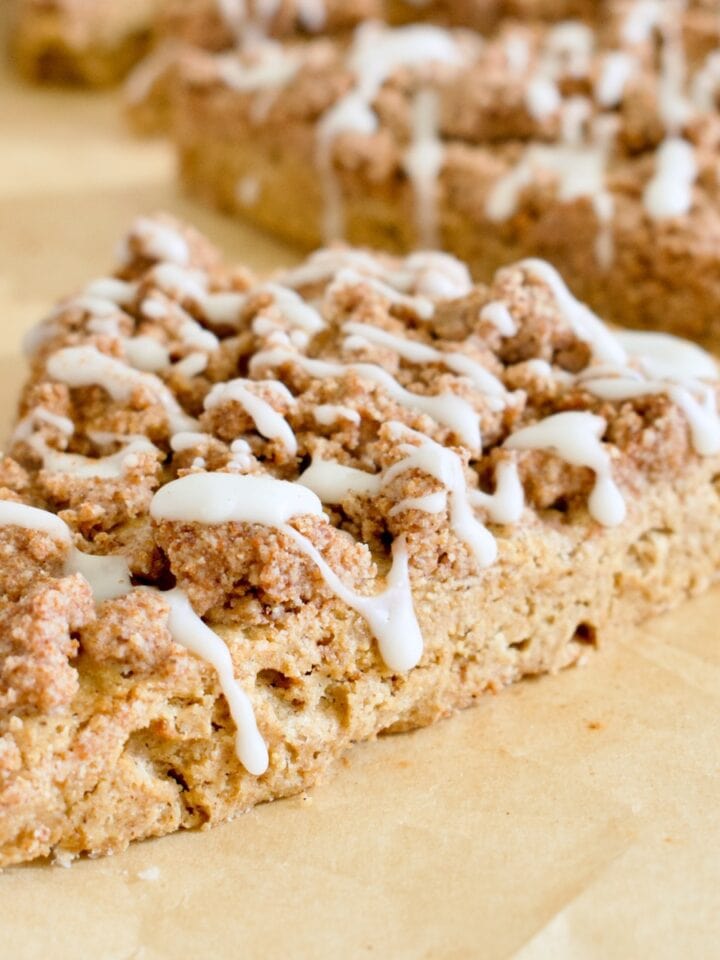 gluten free cinnamon scones with cinnamon crumble