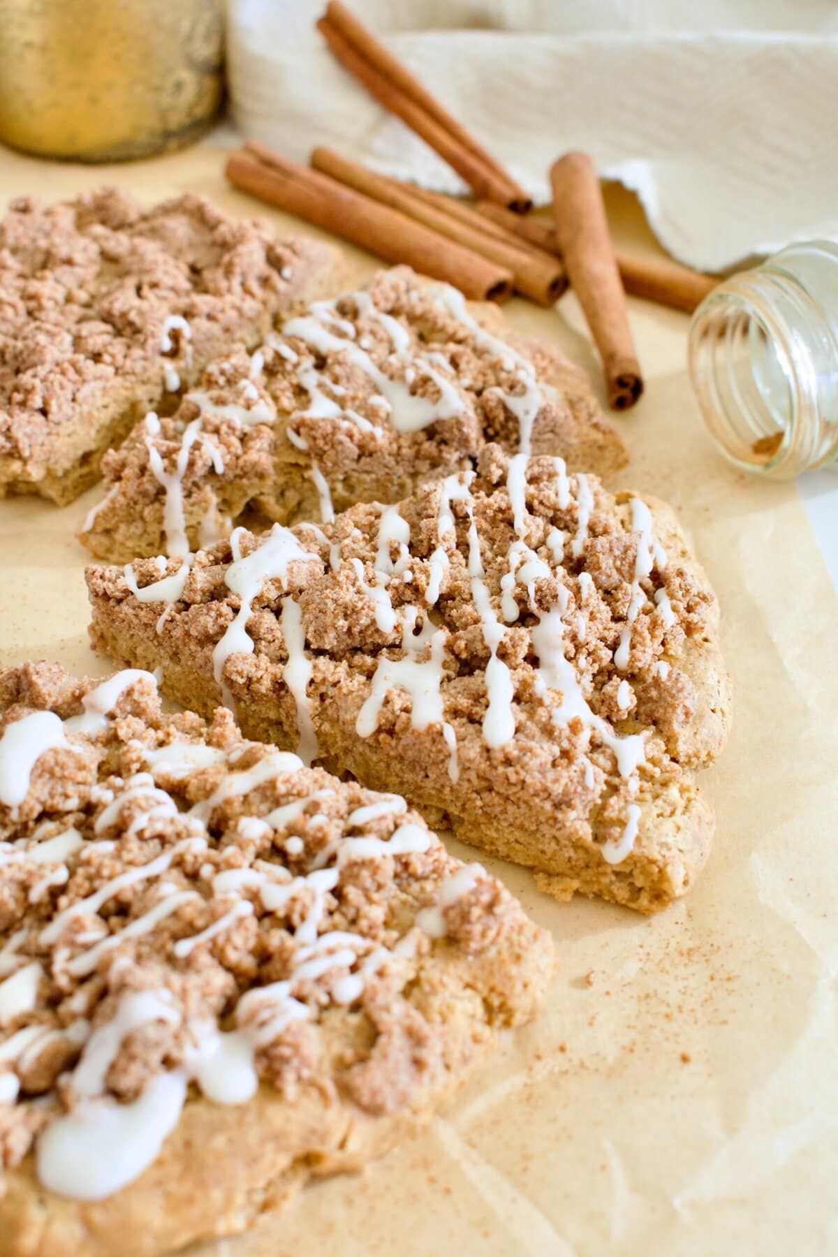 gluten free cinnamon crumble scones