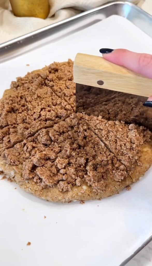 how to make gluten free cinnamon crumble scones
