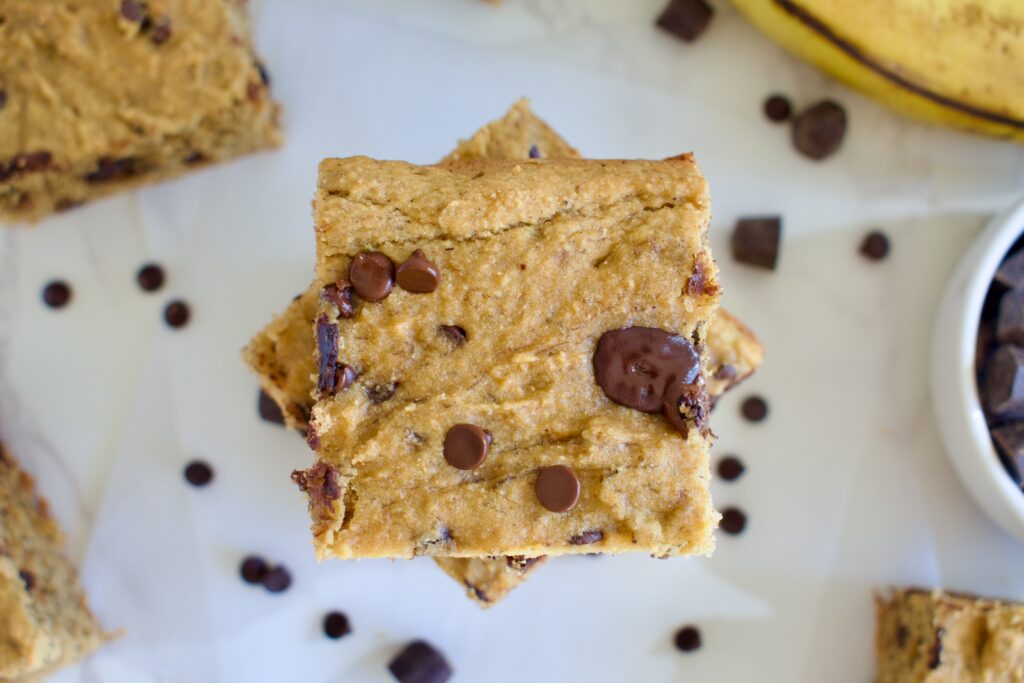 healthy paleo chocolate chip banana bars