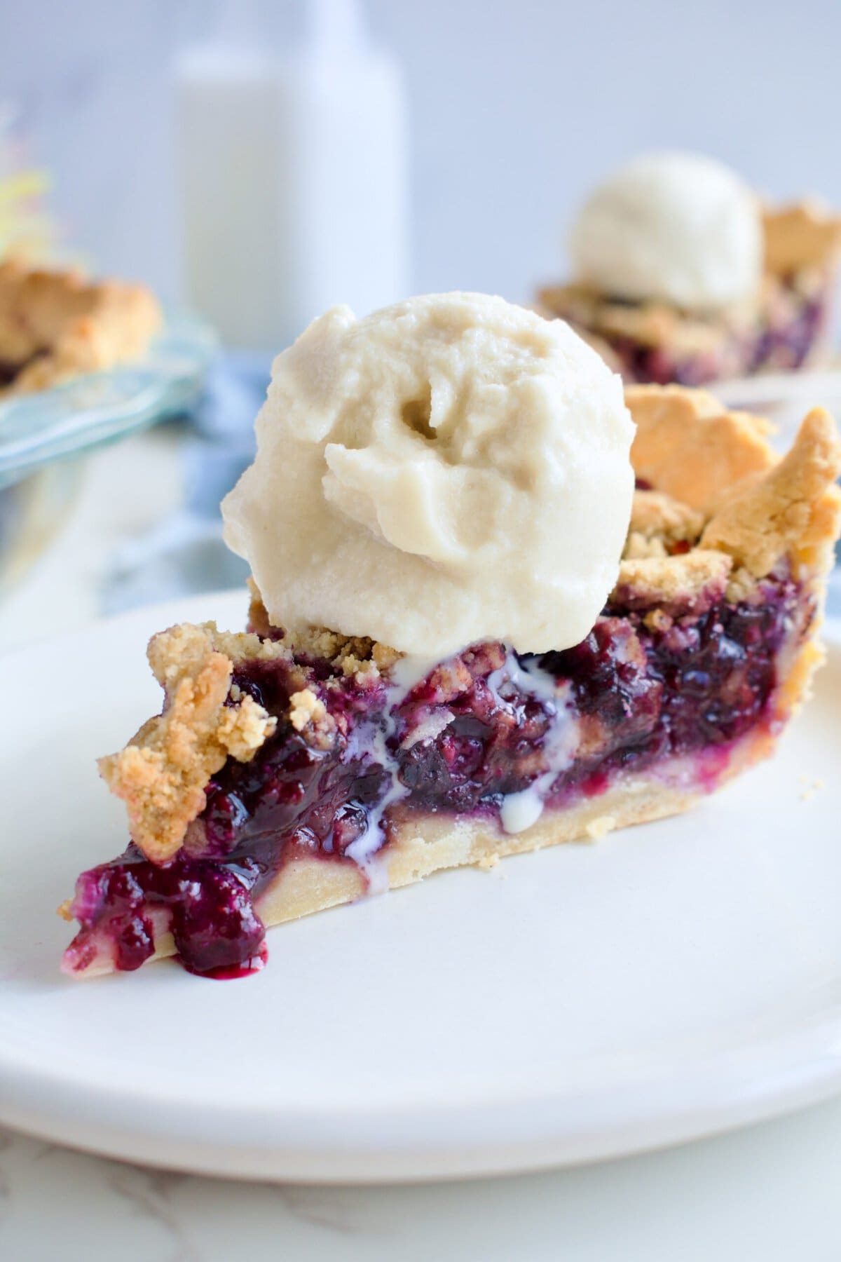 gluten free blueberry crumble pie