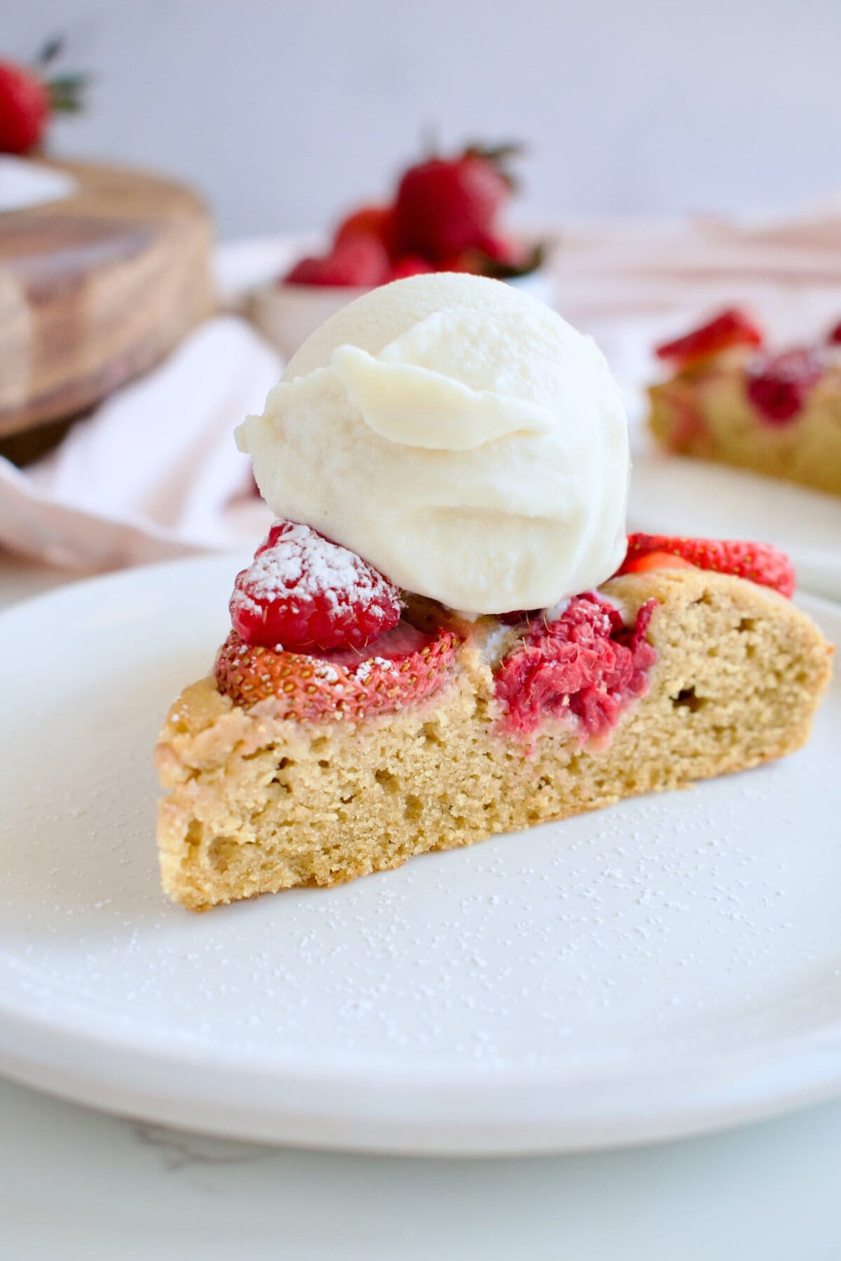 gluten free strawberry cake
