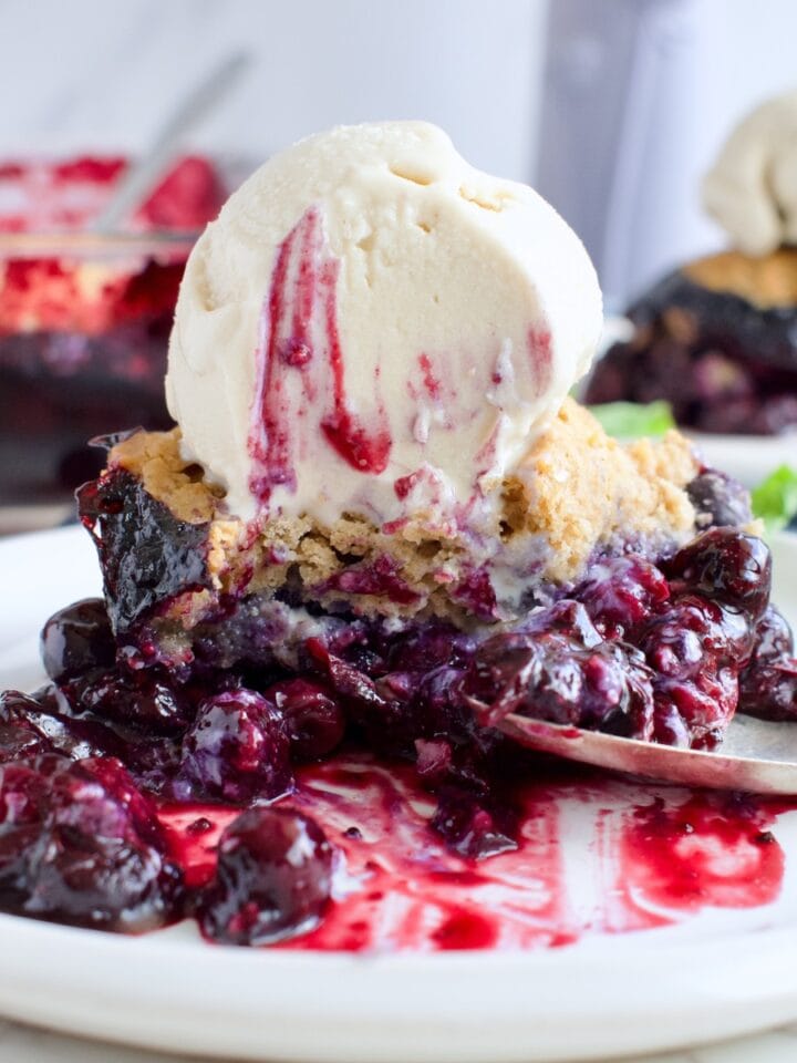 healthy blueberry cobbler
