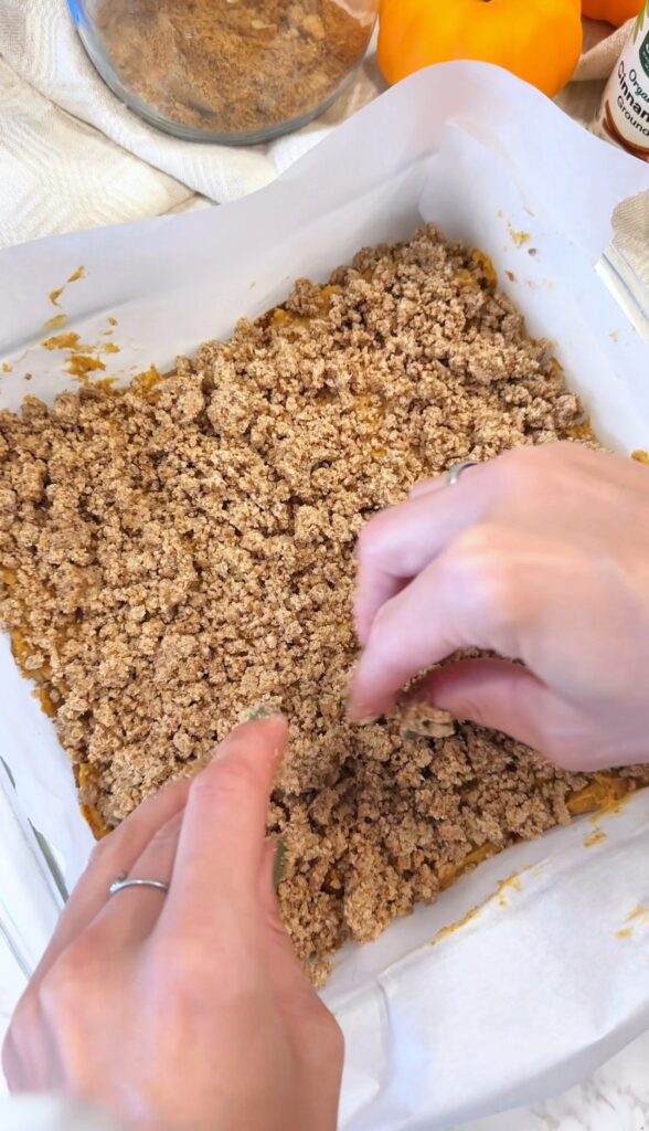 how to make gluten free pumpkin streusel cake