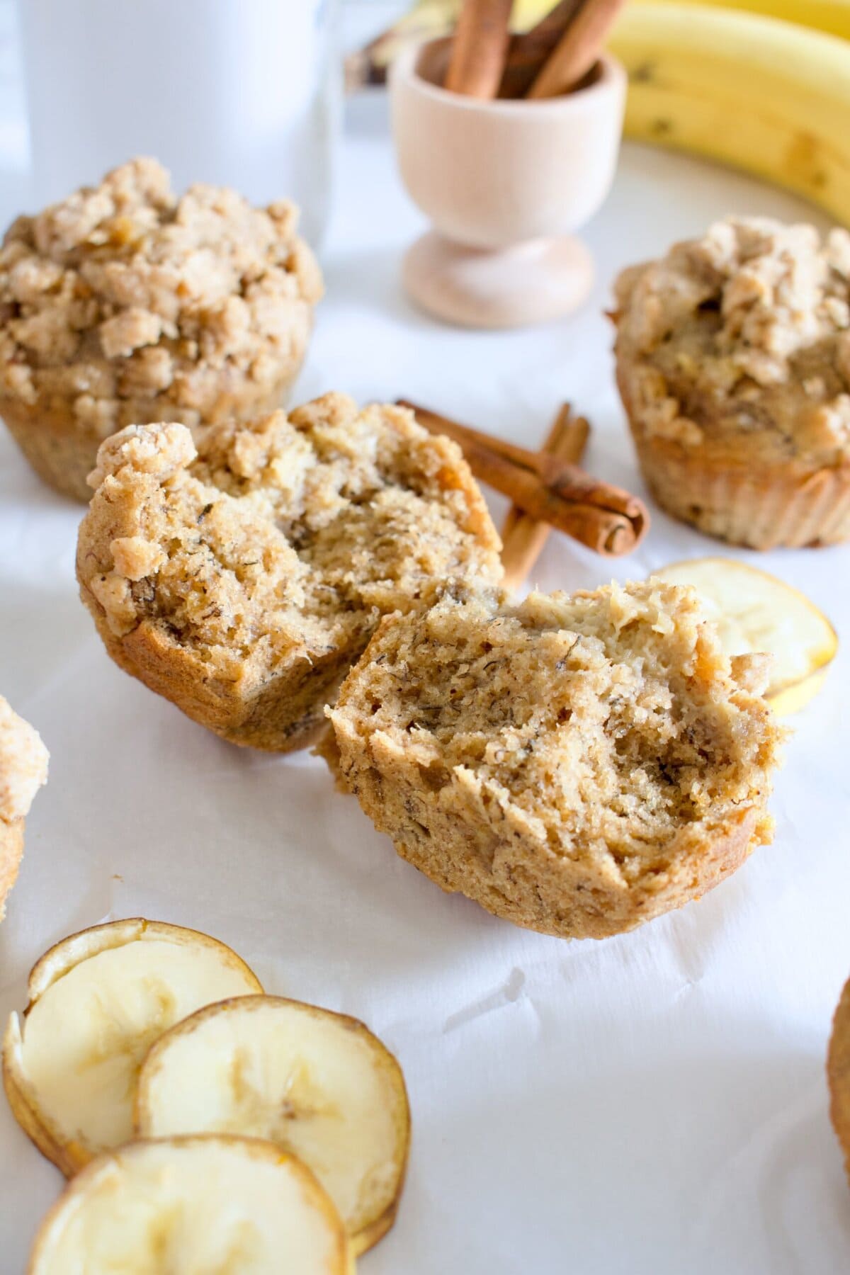 banana cream muffins
