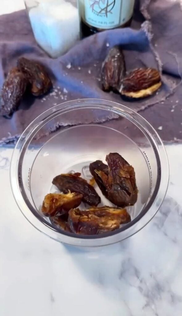 how to make date caramel ice cream